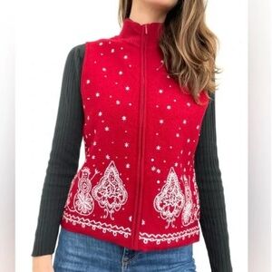 Vtg.100%Merino wool red sweater vest with embroidery beading.Full zip.Size S